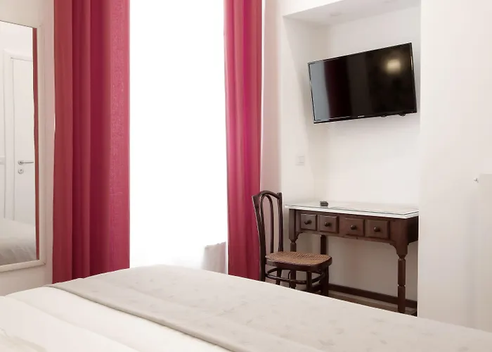 Domus Iuliae בית הארחה 4*