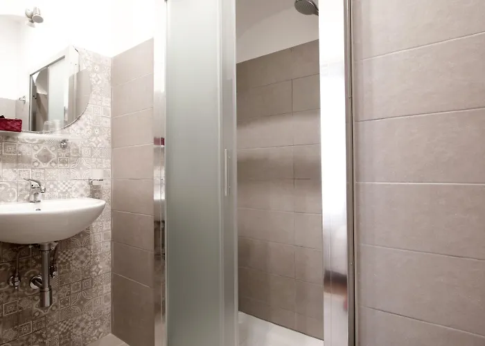 Domus Iuliae 4*